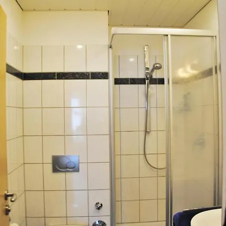 Haus Sieben 7 Roonstrasse 3