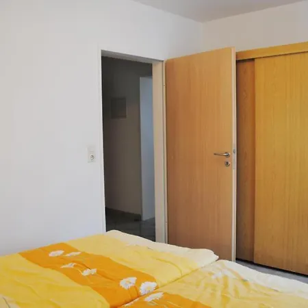 Apartment Haus Sieben 7 Roonstrasse 3