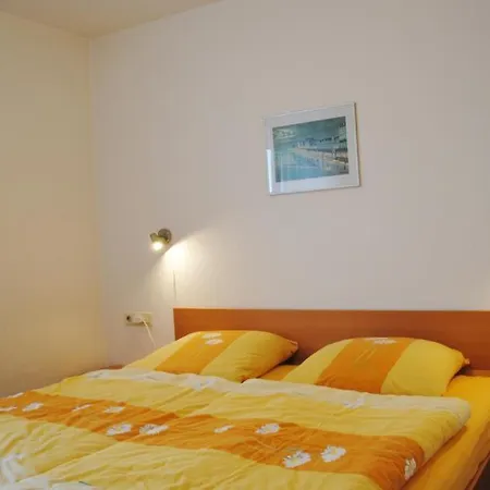 Apartment Haus Sieben 7 Roonstrasse 3